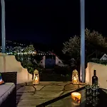 Karavos Sea View *