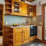 Appartamento Karavos Sea View *