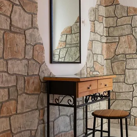 Karavos Sea View Apartment *