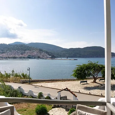 Karavos Sea View Apartment