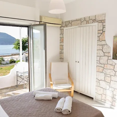 Lejlighed Karavos Sea View