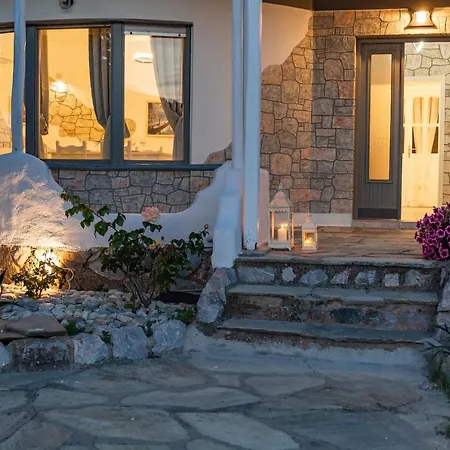 Karavos Sea View Apartment