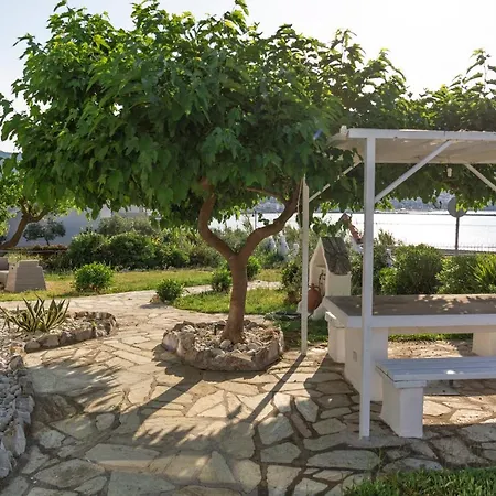 Apartment Karavos Sea View *