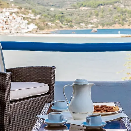 Karavos Sea View *