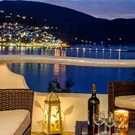 Karavos Sea View Appartamento
