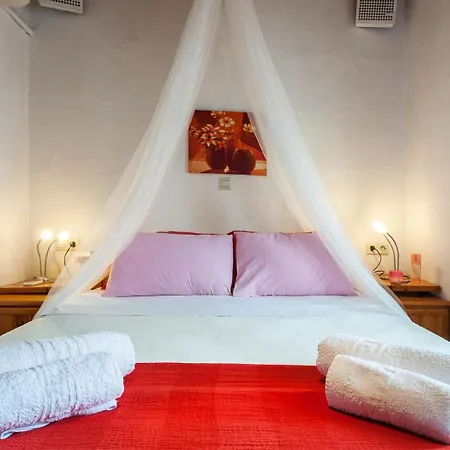 Lejlighed Karavos Sea View *