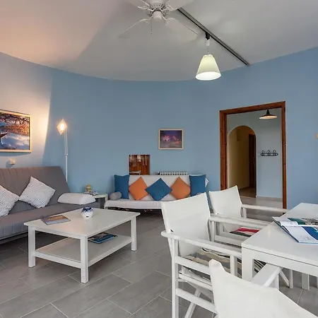 Karavos Sea View *