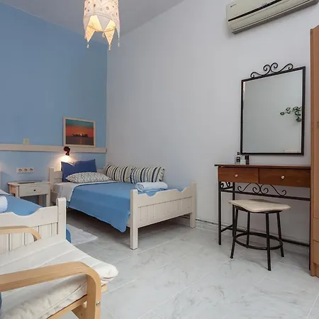 Karavos Sea View Daire *