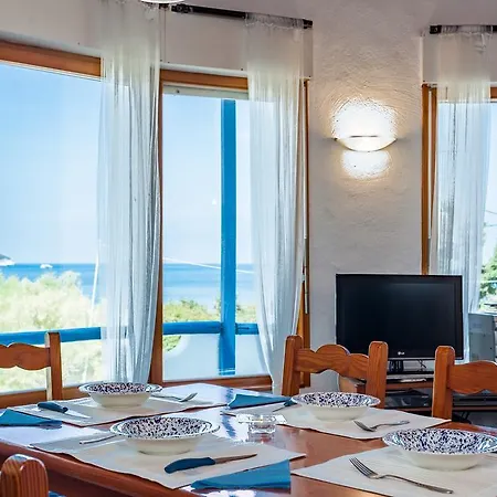 Karavos Sea View Lejlighed *