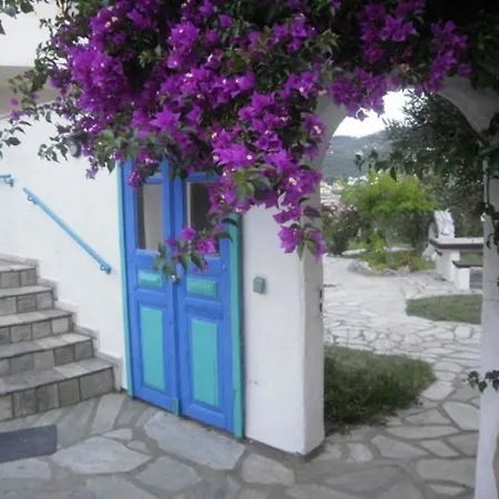 Apartment Karavos Sea View *